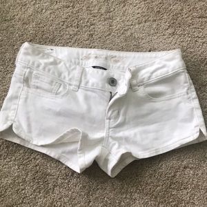 American Eagle white denim shorts